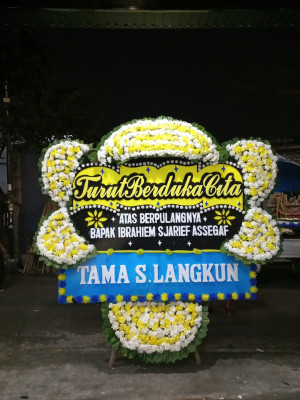 Papan Bunga Duka di Ngombol